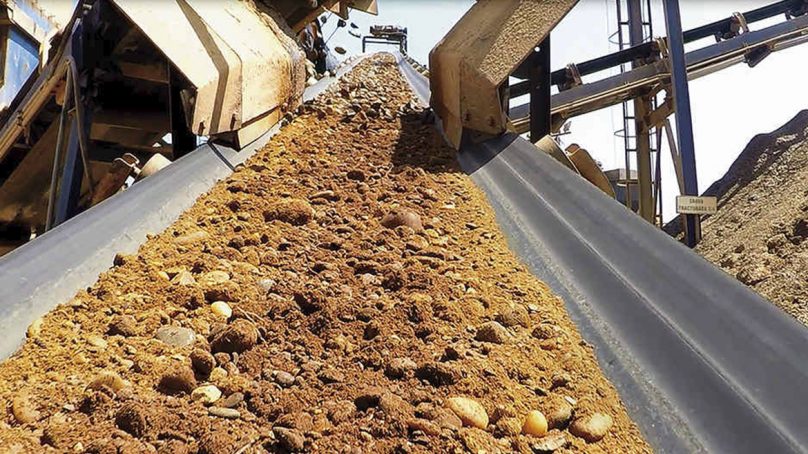 Mineros colombianos piden una reforma en su sistema de regalías y ponen como ejemplo al Perú