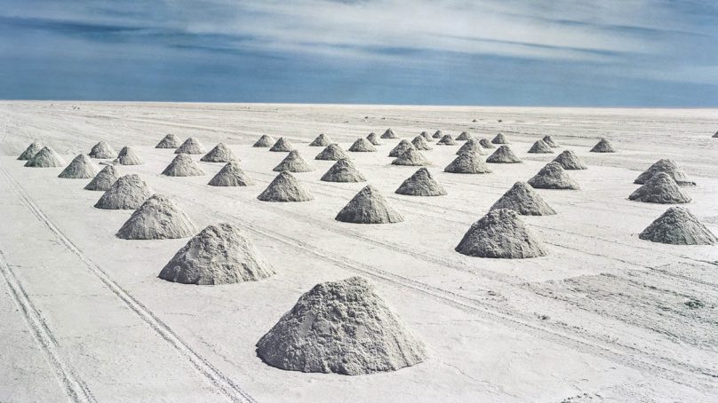 Chile pone el pie en el acelerador para liderar industria minera del litio