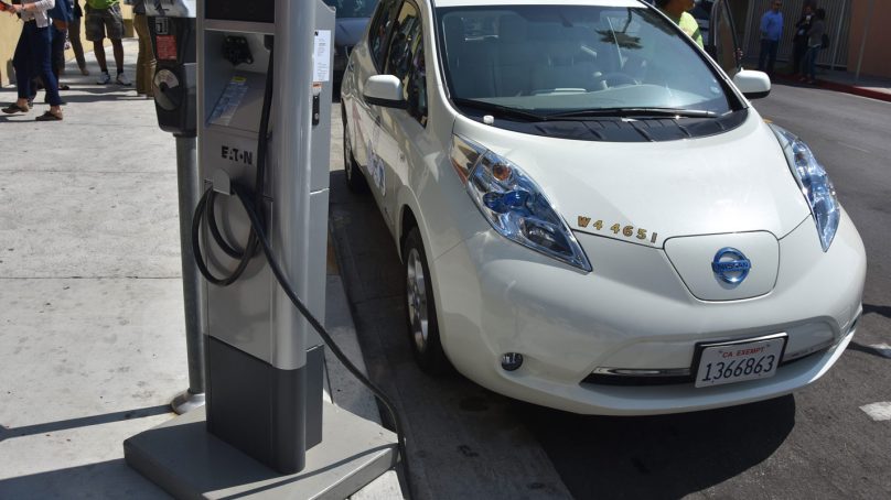 Demanda mundial de autos eléctricos va en aumento, lo demuestra la AIE