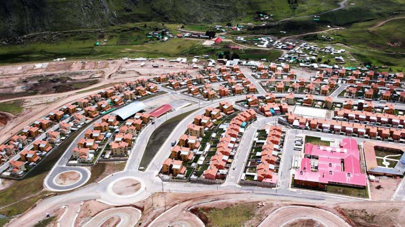Moradores de Fuerabamba bloquean vía de acceso a mina Las Bambas
