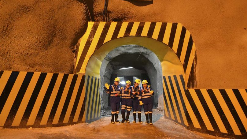 Cuatro mujeres se unen por primera vez a las operaciones de mina Cerro Lindo