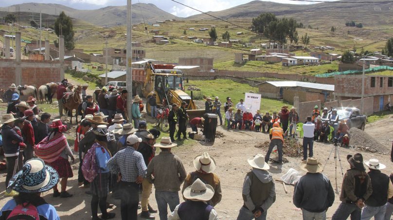 Hudbay Perú invierte S/4.4 millones para pavimentar calles de Livitaca