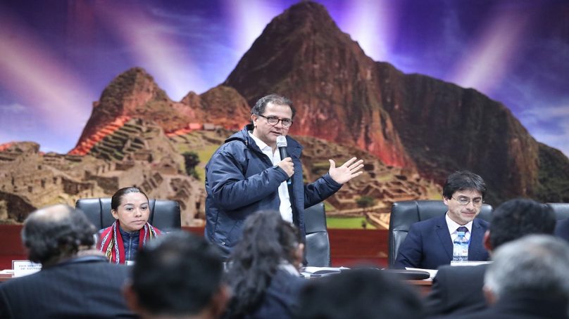 Ministro Ísmodes considera necesario implementar gasocentros en Cusco para abastecer a vehículos