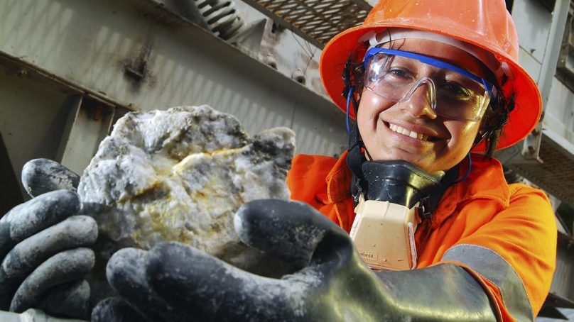 Más de S/ 85,000 millones en impuestos y otros gravámenes pagó la minería en la última década