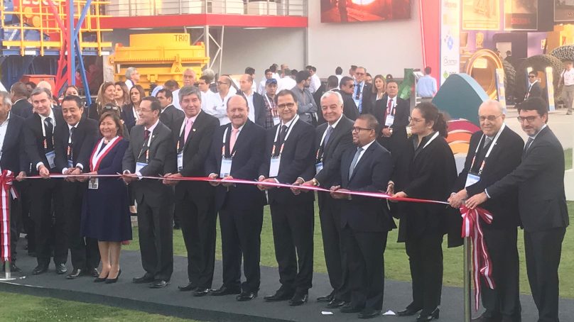Inauguran Perumin en medio de tensiones por protestas contra el sector minero