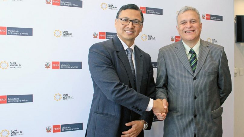 Perú en camino a convertirse en un hub de energías renovables: Minem
