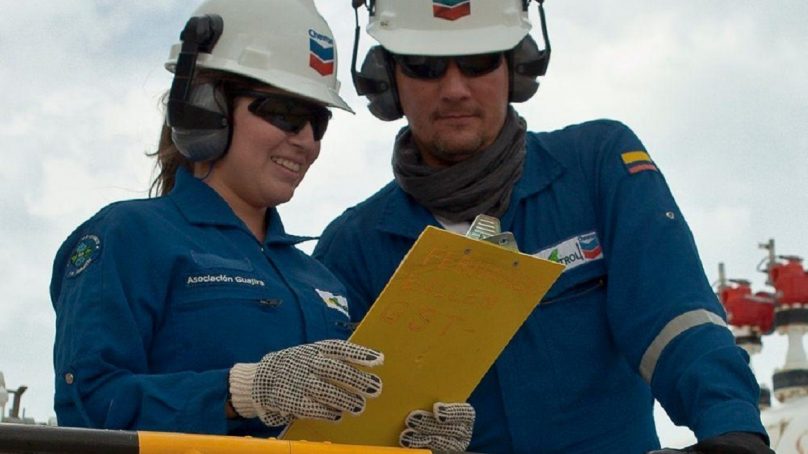 Petrolera Chevron quiere reforzar sus actividades con más mujeres