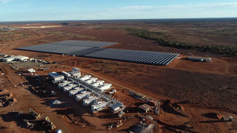 Gold Fields combina el poder de la luz solar, gas y diésel para electrificar su mina de oro