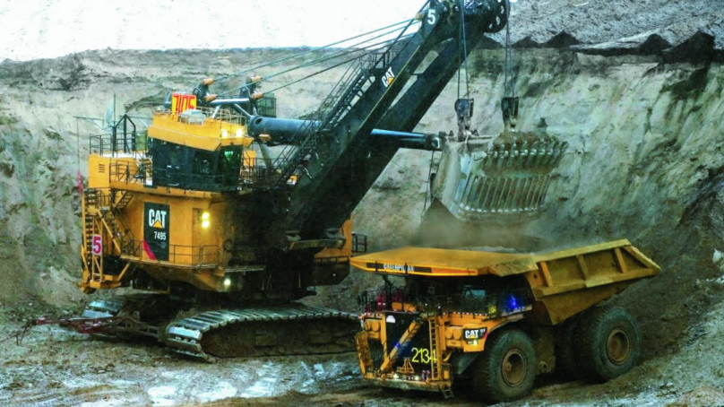 Cerca de 30 camiones Caterpillar operarán de forma autónoma en Quellaveco