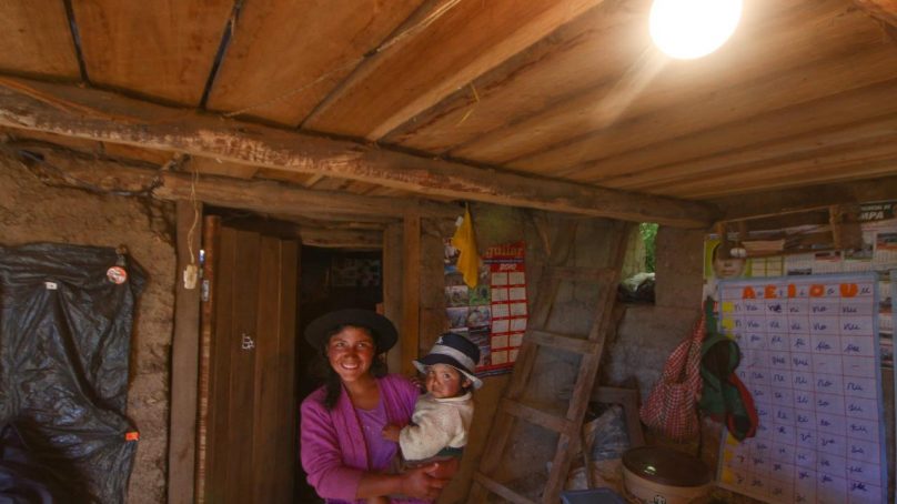 Minem: Más de 164.000 ciudadanos serán beneficiados con proyectos de electrificación rural