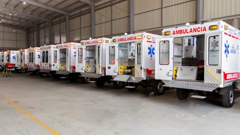 Antamina inicia entrega de 9 ambulancias para diversos centros de salud de Áncash