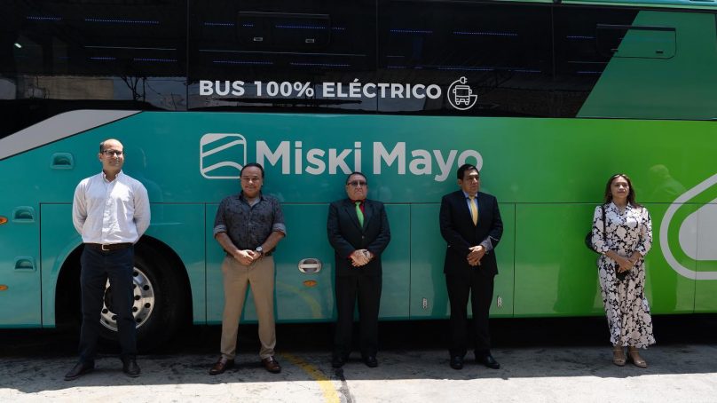 Presentan oficialmente bus 100% eléctrico que transportará personal de minera Miski Mayo
