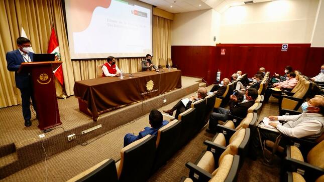 Instalan Mesa Ejecutiva del Gas Natural para acelerar su masificación