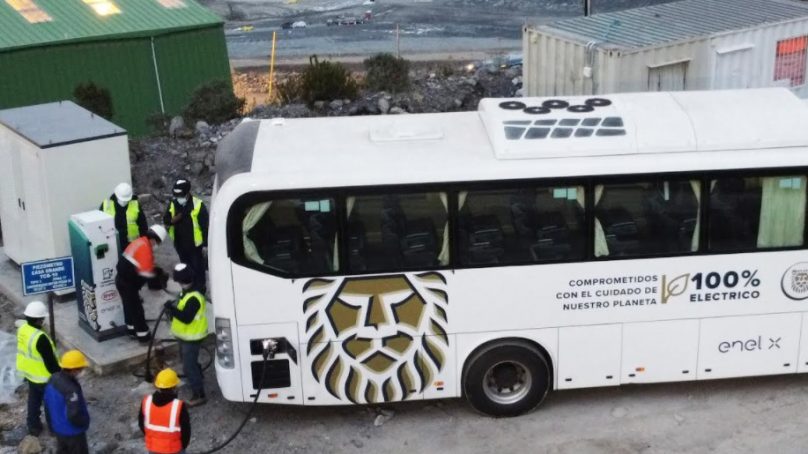 Cerro Corona: Gold Fields inicia segundo piloto de bus eléctrico en su mina en Cajamarca