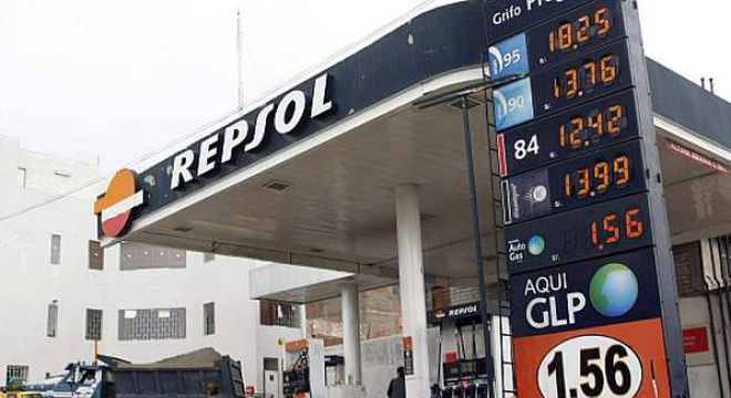 Grifos peruanos deberían reflejar fuerte caída del petróleo la otra semana