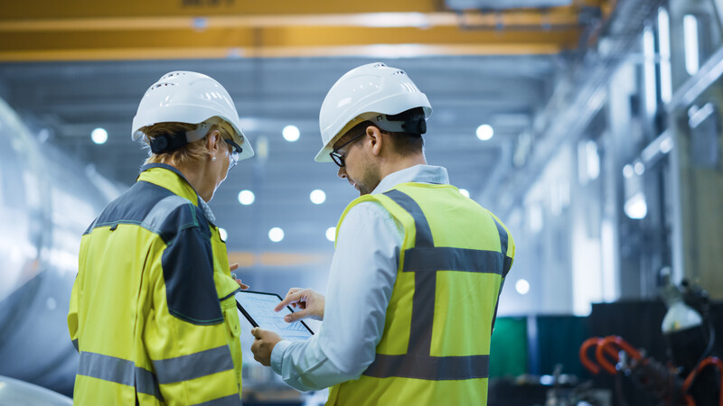 Electrificación y digitalización de industria minera cambiará perfil de fuerza laboral minera hasta en un 77%