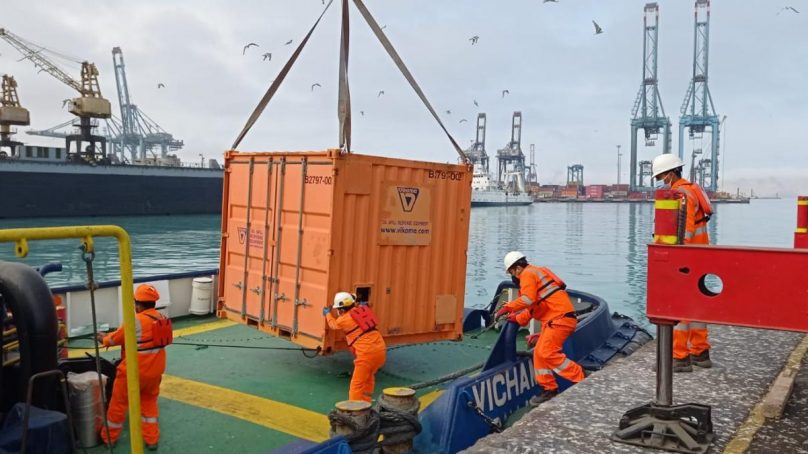 Petroperú colabora con trabajos de contención tras derrame de hidrocarburo en Ventanilla