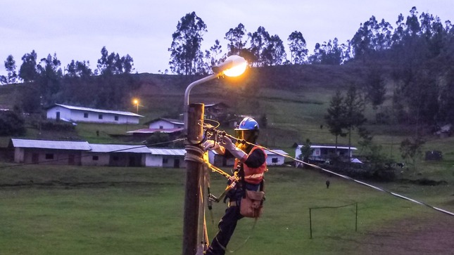 30 proyectos y S/341 millones: el plan del Minem para llevar energía eléctrica a 1,018 localidades