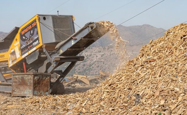 Nada es basura: Codelco El Teniente transforma residuos de madera en energía eléctrica para comunidad cercana a mina