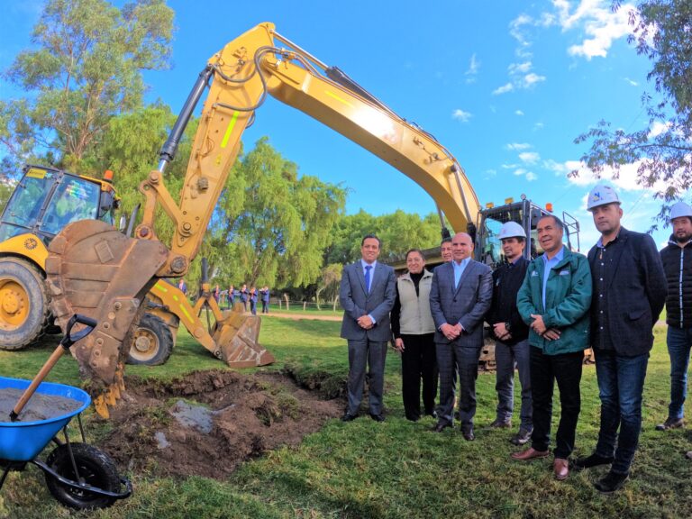 Newmont Yanacocha y autoridades de Cajamarca inician construcción de moderno sistema de aprovechamiento de aguas subterráneas