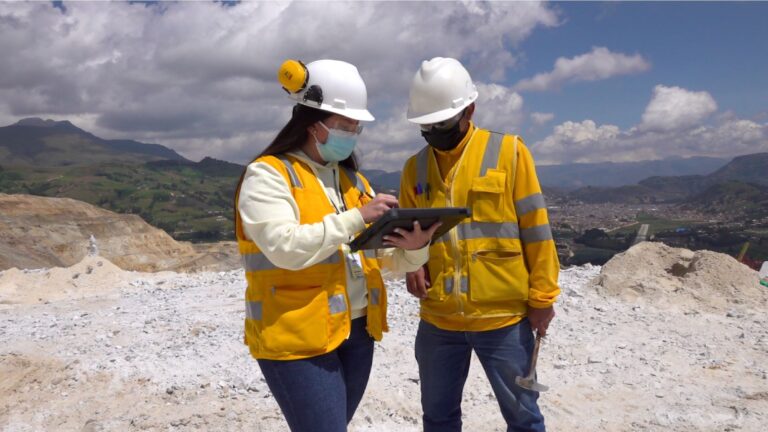 Summa Gold recurre a la tecnología para medir de manera precisa el aporte de cada trabajador en el logro de los objetivos corporativos