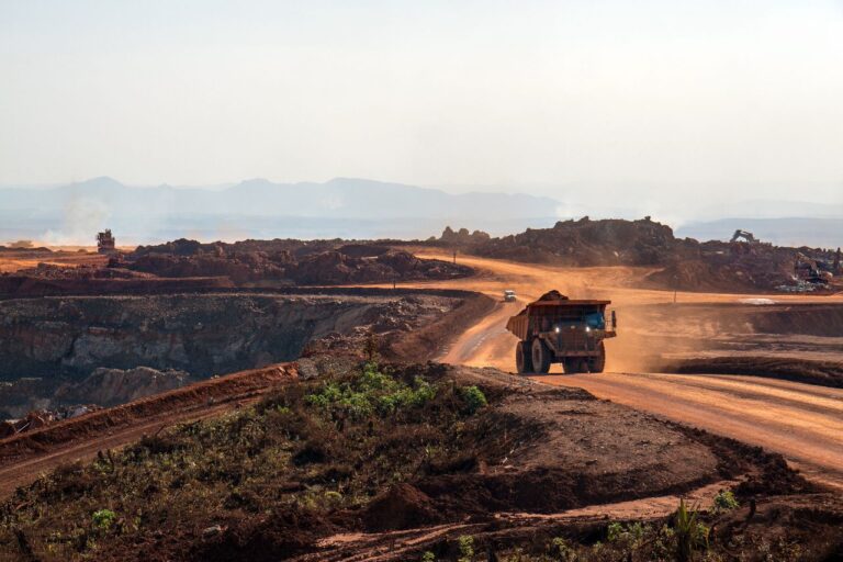 “Del total de empresas mineras censadas por la SNMPE, tan solo el 8,1% articulan actividades con el Gobierno central y 12,7% con los gobiernos locales”