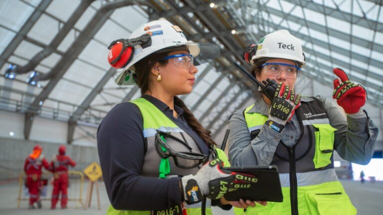 Teck recorta estimados de producción para su mina de cobre Quebrada Blanca 2