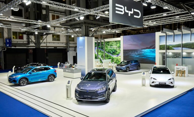 BYD afirma que su proyecto de litio en Chile sigue “en el aire”