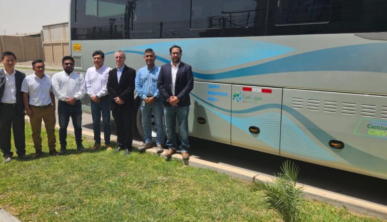 Consorcio Camisea y Contugas: entregan primer bus a GNV