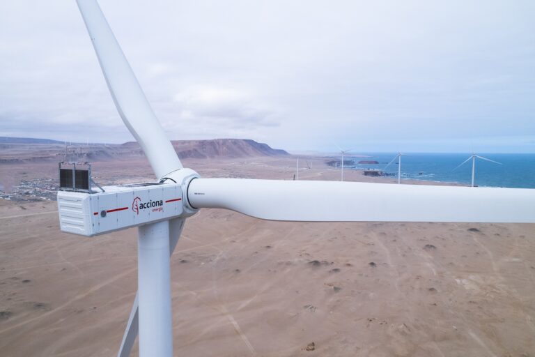 Acciona Energía inicia operación de su primer parque eólico en Perú, su proyecto de US$180 millones