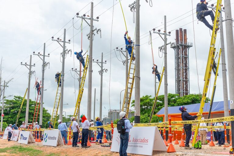 Competencia de linieros eléctricos PECIER 2023 en Pucallpa busca fortalecer seguridad eléctrica