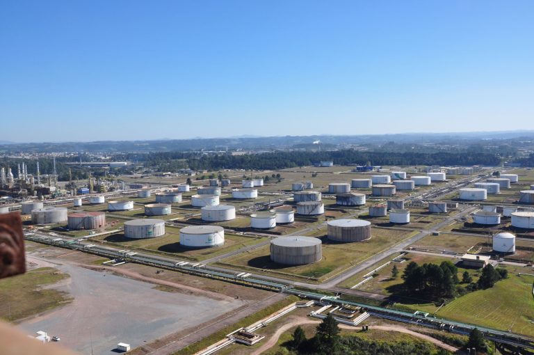 Petrobras festeja récords de su refinería en Paraná