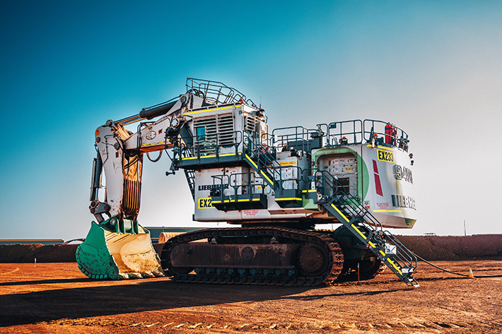 Liebherr Mining y Fortescue convierten con éxito una excavadora R 9400 de diésel a eléctrica