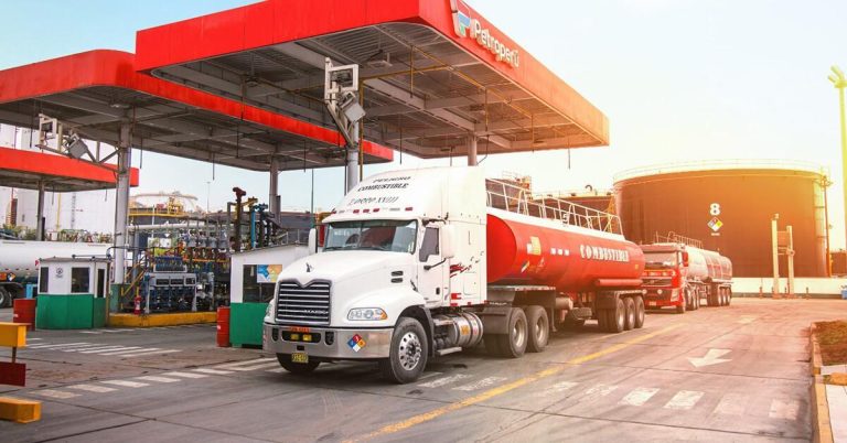 Petroperú garantiza abastecimiento de combustible de aviación sus clientes mayoristas