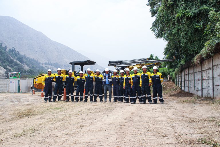 Compañía de Minas Buenaventura patrocina programa de capacitación para jóvenes de Oyón