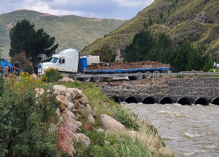 Velille: tras intensas lluvias, se restablece tránsito en Corredor Minero del Sur pero el peligro sigue latente