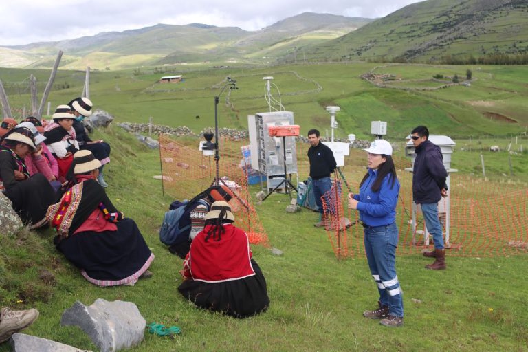 Las Bambas ejecuta monitoreo ambiental participativo de calidad del aire en la comunidad campesina de Pumamarca