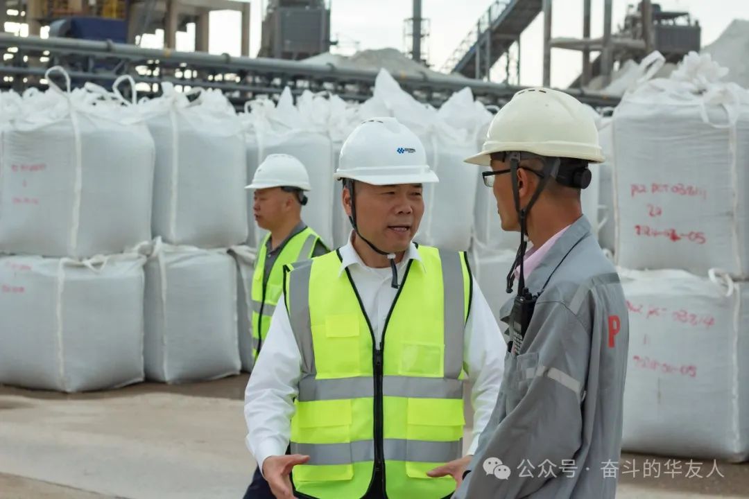 Empresa china Huayou recorta la producción de litio