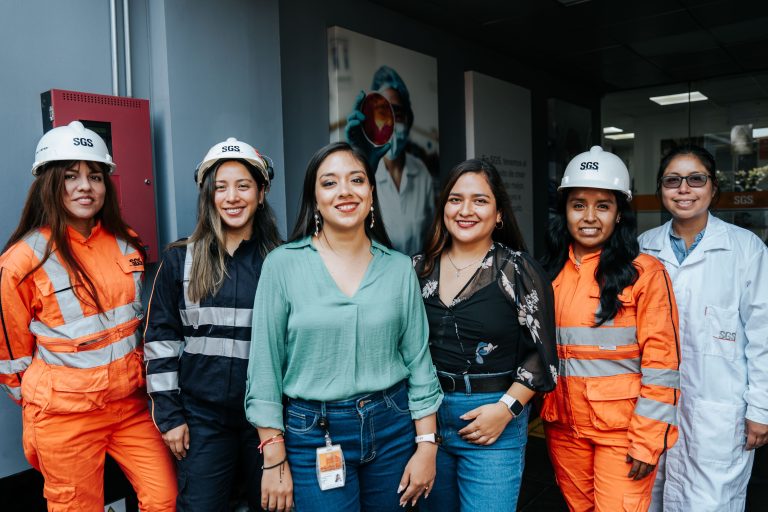 60 plazas disponibles: SGS inicia convocatoria para mujeres profesionales de las carreras de ingeniería y ciencias 