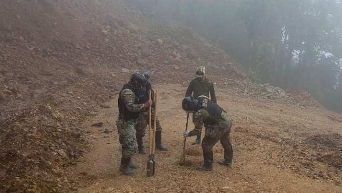 Minería ilegal: detectan y destruyen vía que favorecía el tráfico ilícito de minerales al Ecuador