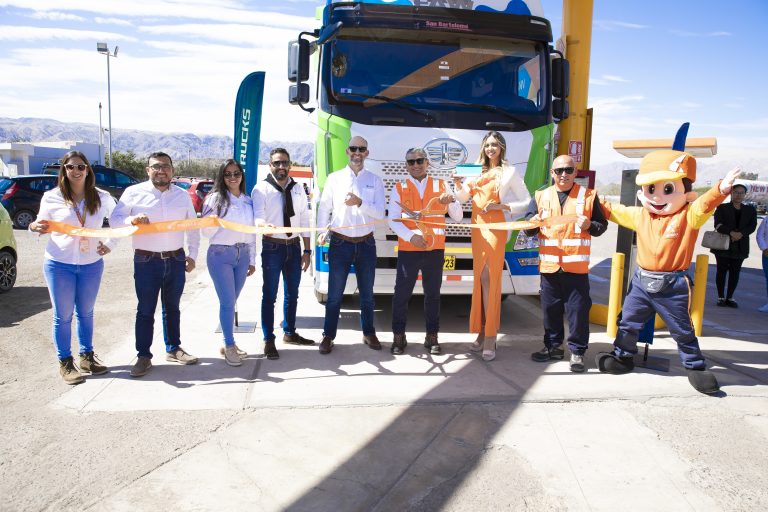 PRIMAX inaugura operación de GNV para buses y camiones en estación en Nazca