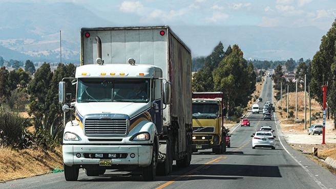 Restringen circulación de vehículos especiales de carga en la Carretera Central hasta el 2025