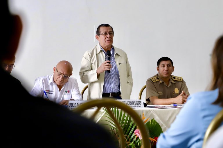 Pablo de la Flor, de Poderosa: Presidente del Congreso de la República tiene vínculos directos con la minería informal