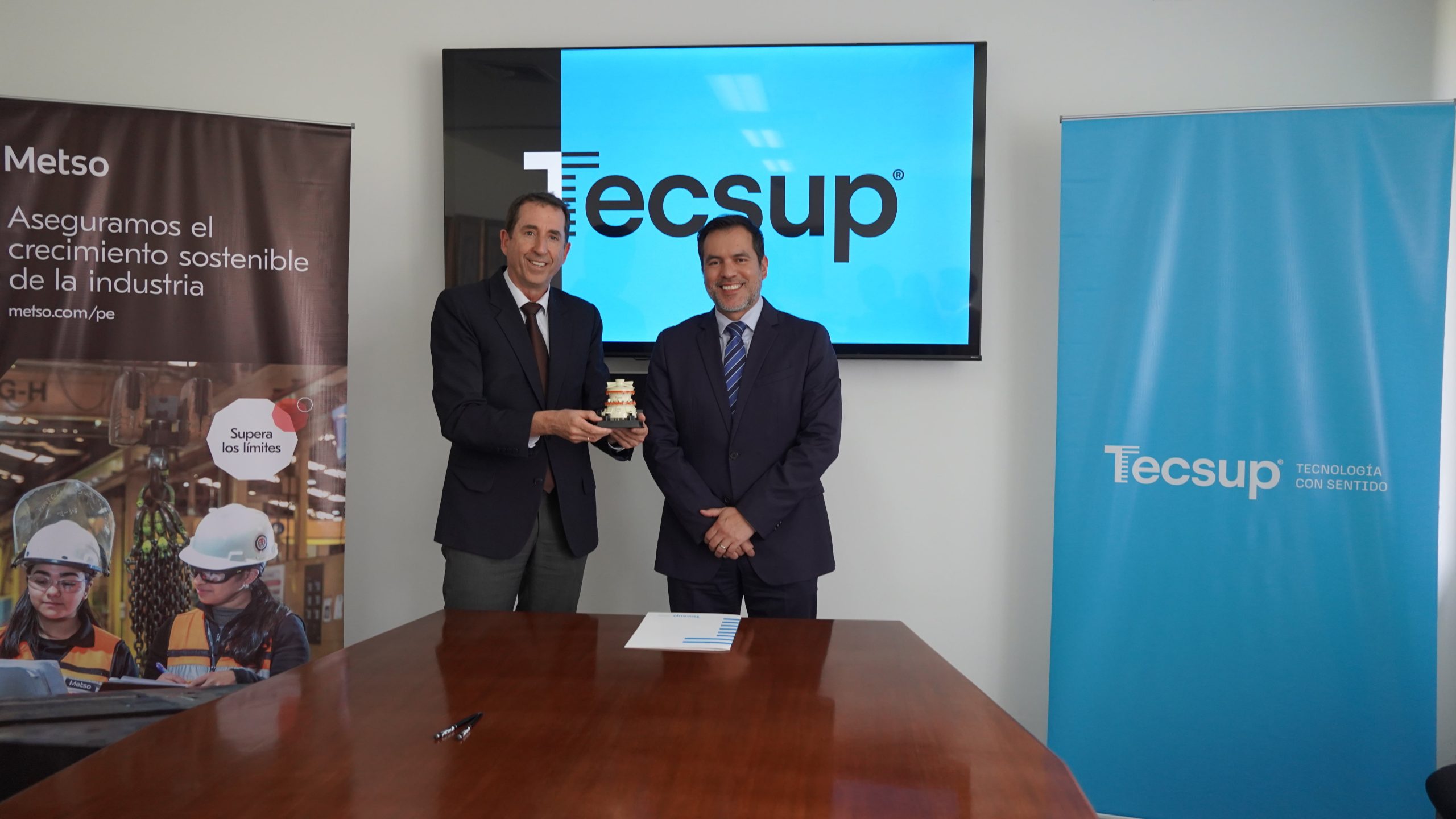 Metso y Tecsup firman convenio para el uso del software Bruno, potenciando la formación de futuros profesionales