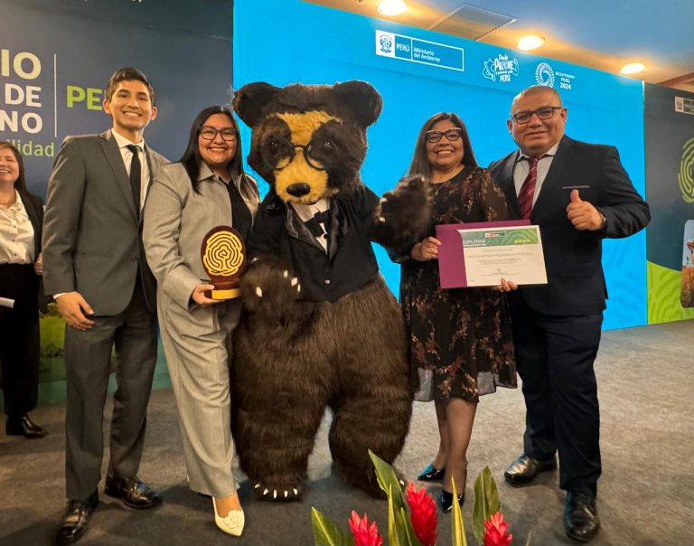 Komatsu-Mitsui recibe el Premio Huella de Carbono Perú a la Sostenibilidad Ambiental del Minam