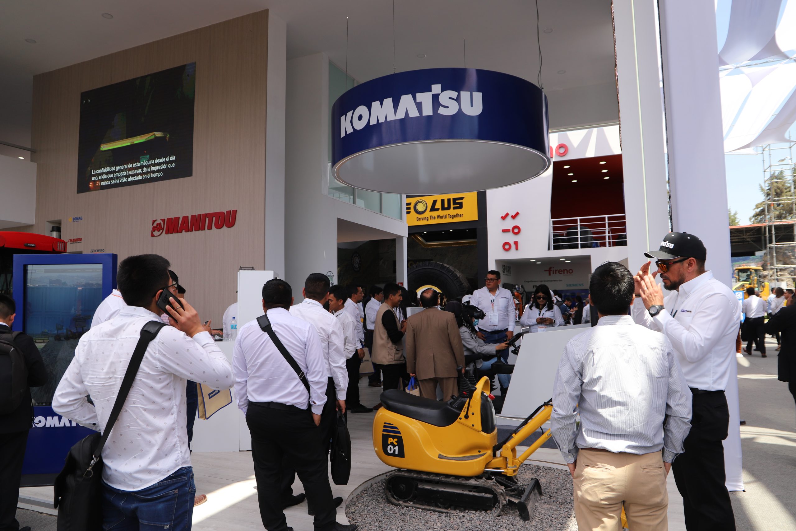 Komatsu-Mitsui llega al Expomina 2024 con una amplia gama de productos para minería subterránea y motores Cummins