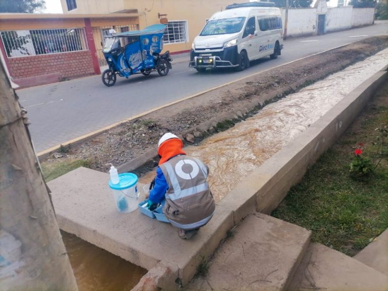 La Libertad: OEFA supervisa cambio de coloración del río Moche