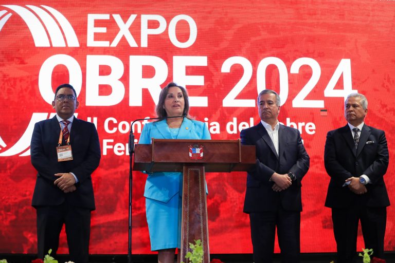 Presidenta Boluarte: “Que [la minería] construya, junto a nosotros, un mejor futuro para el Perú”