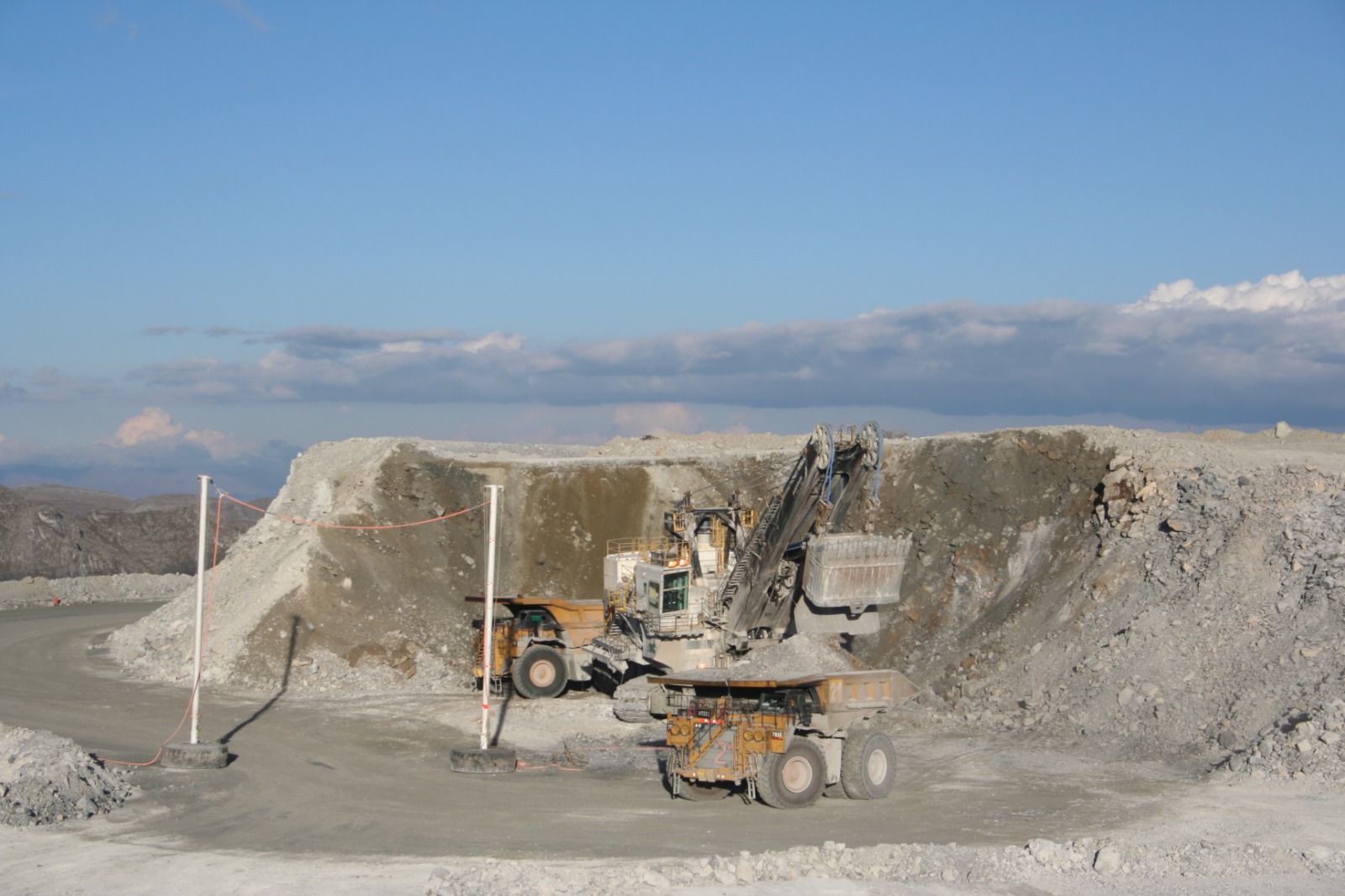 Producción de los subsectores minería e hidrocarburos creció en 3.10% en julio