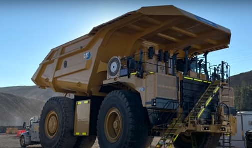 Alianza con Caterpillar: Newmont recibe su primer camión minero eléctrico a batería